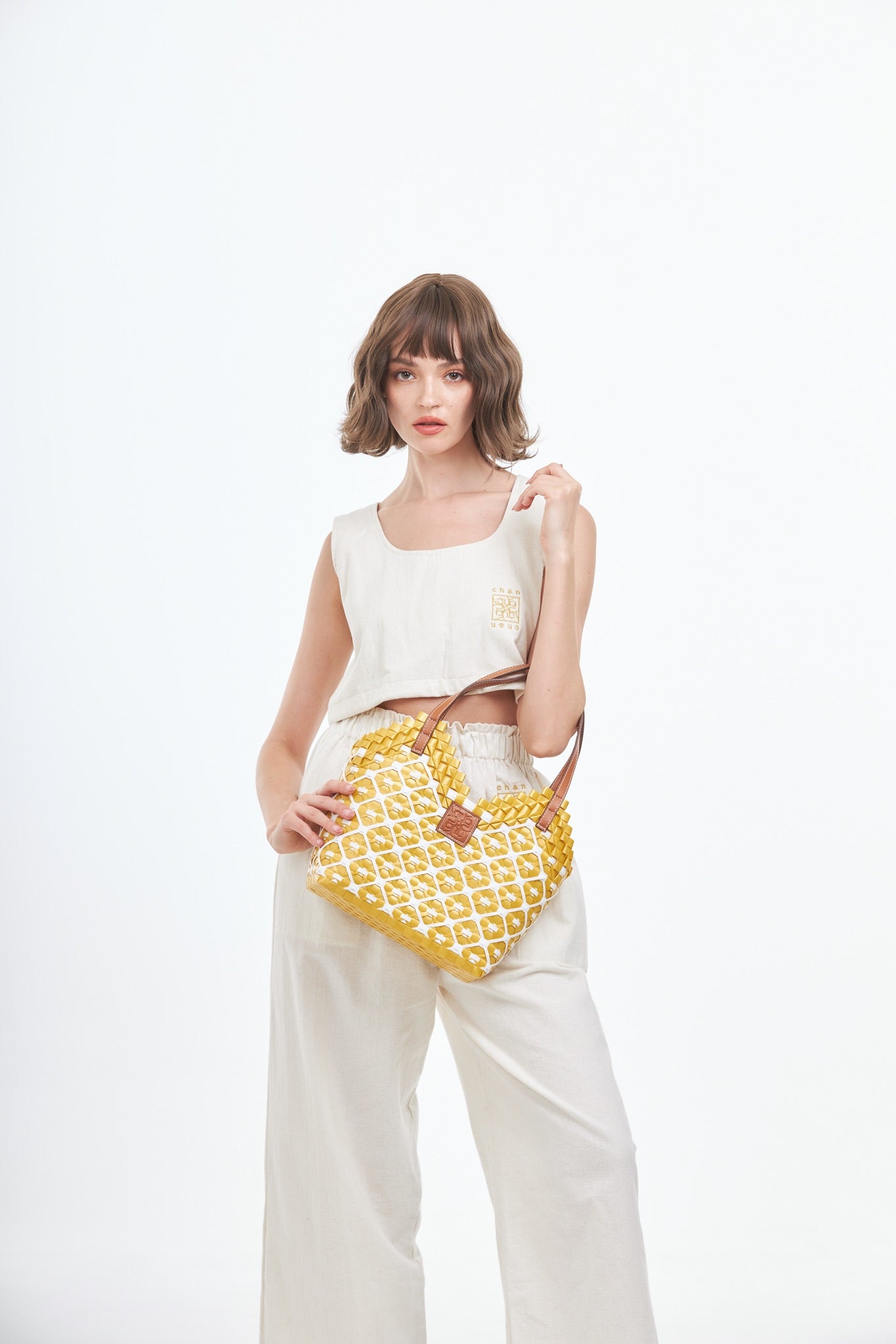 Thai Pattern Heart Basket Bag M - Gold