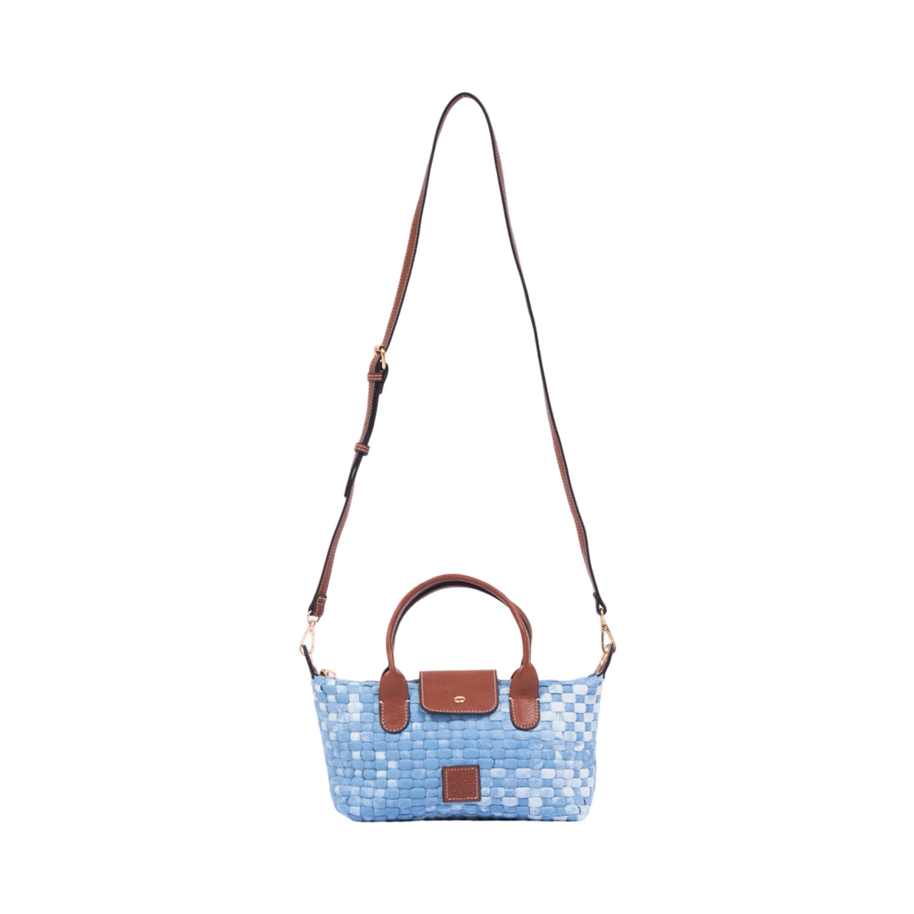 Midnight Weave – Woven Shoulder Bag M – Light Denim