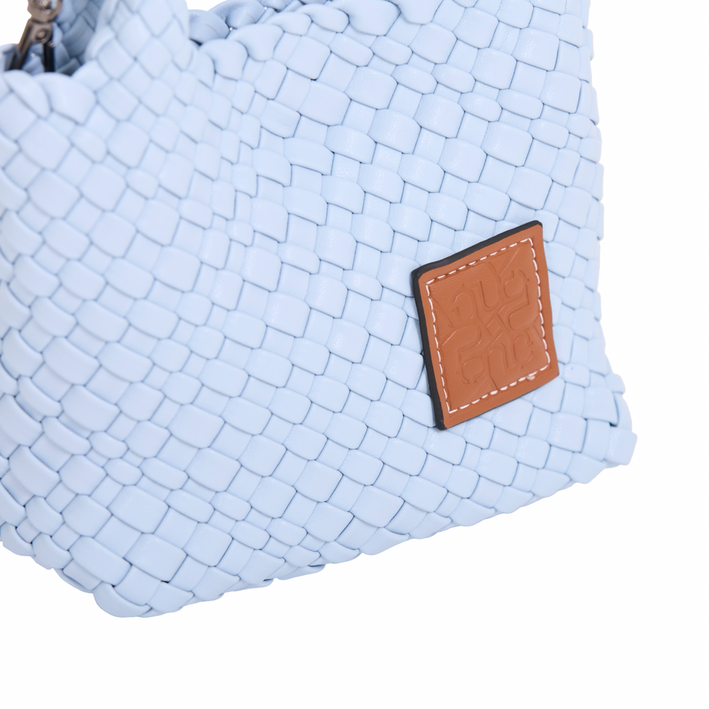 Signature Weave – Hobo Crossbody Bag S – Baby Blue
