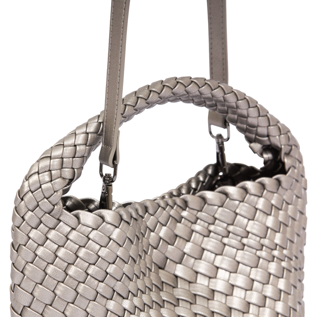 Signature Weave – Hobo Bag M – Silver
