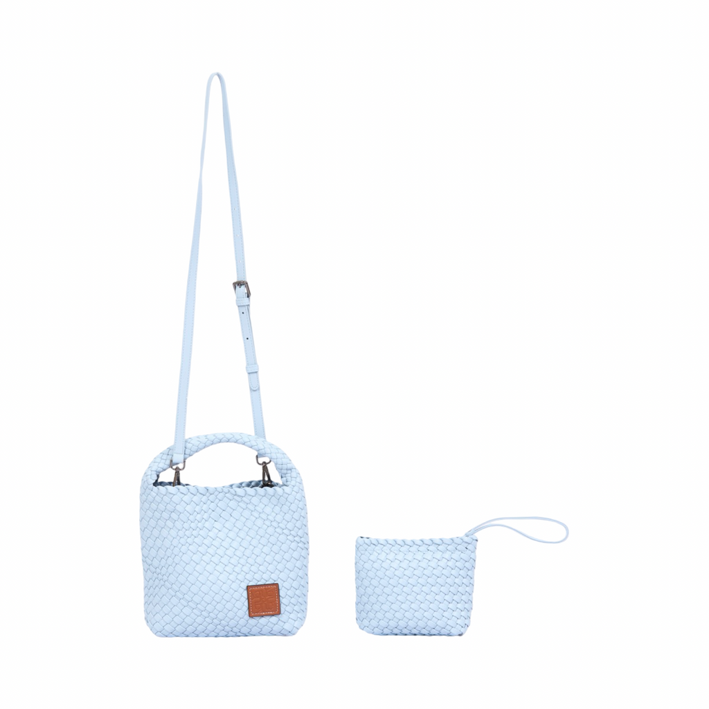 Signature Weave – Hobo Bag M – Baby Blue