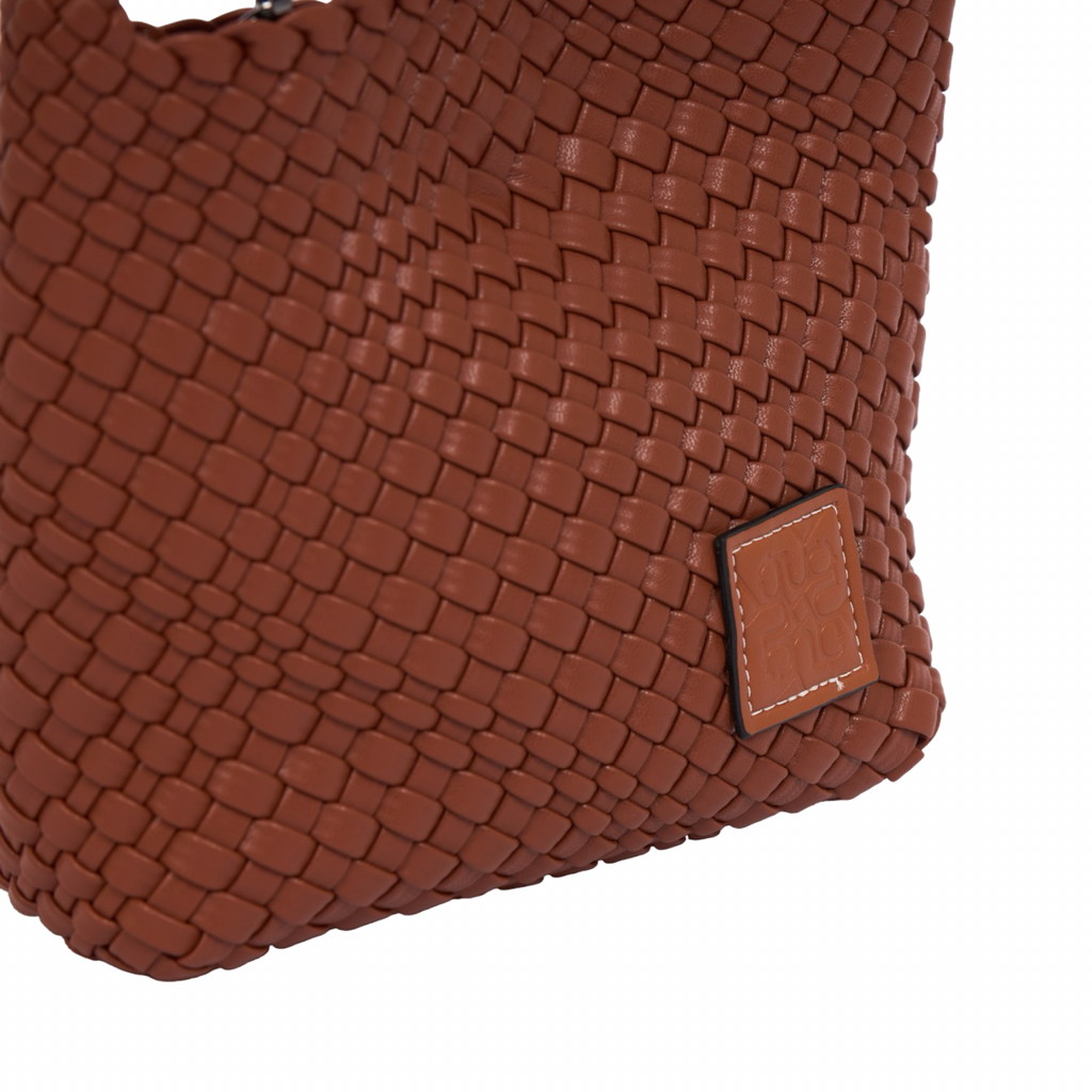 Signature Weave – Hobo Bag M – Cinnamon Brown