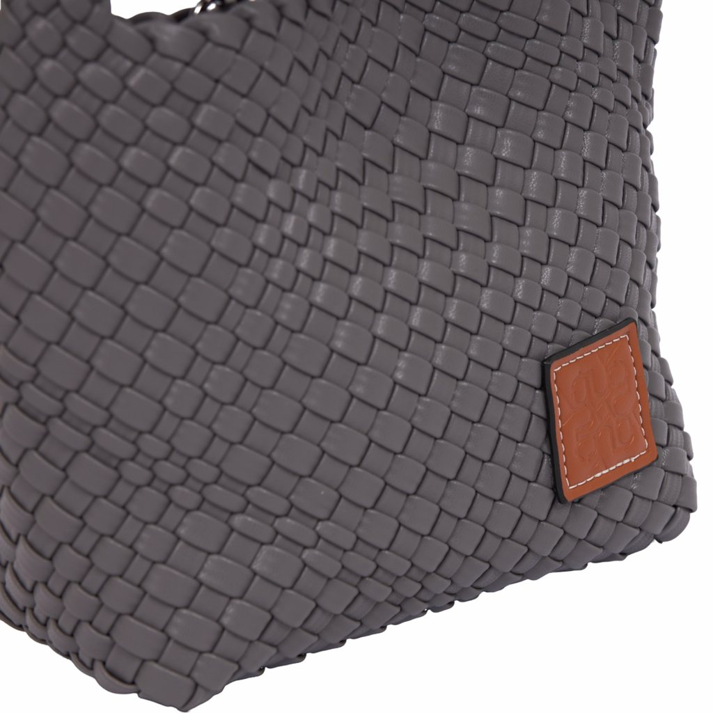 Signature Weave – Hobo Bag M – Grey