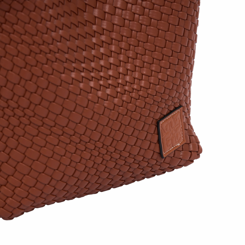 Signature Weave – Hobo Bag L – Cinnamon Brown