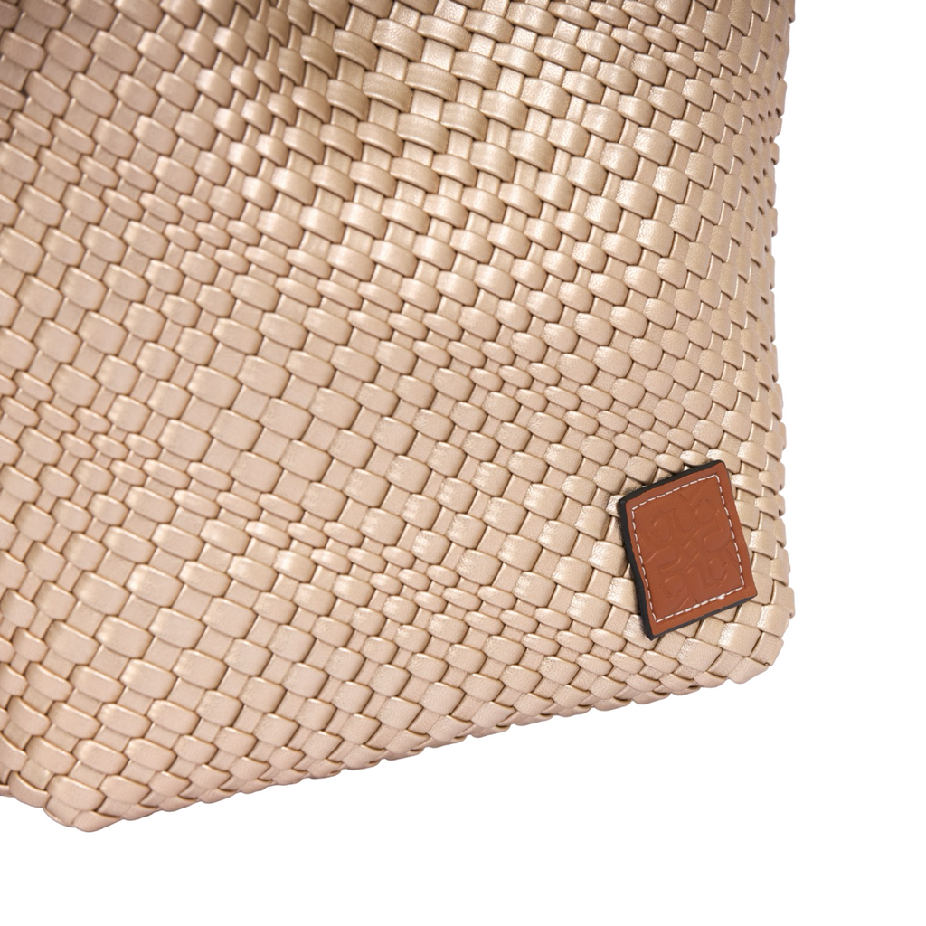 Signature Weave – Hobo Bag L – Gold