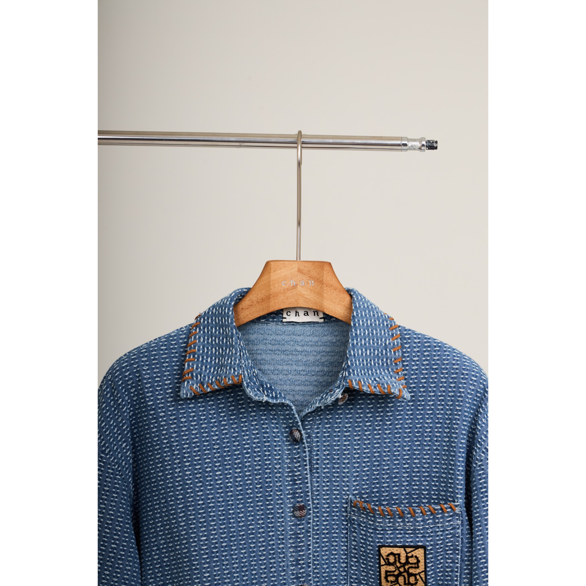 Cropped Shirt – Light Denim