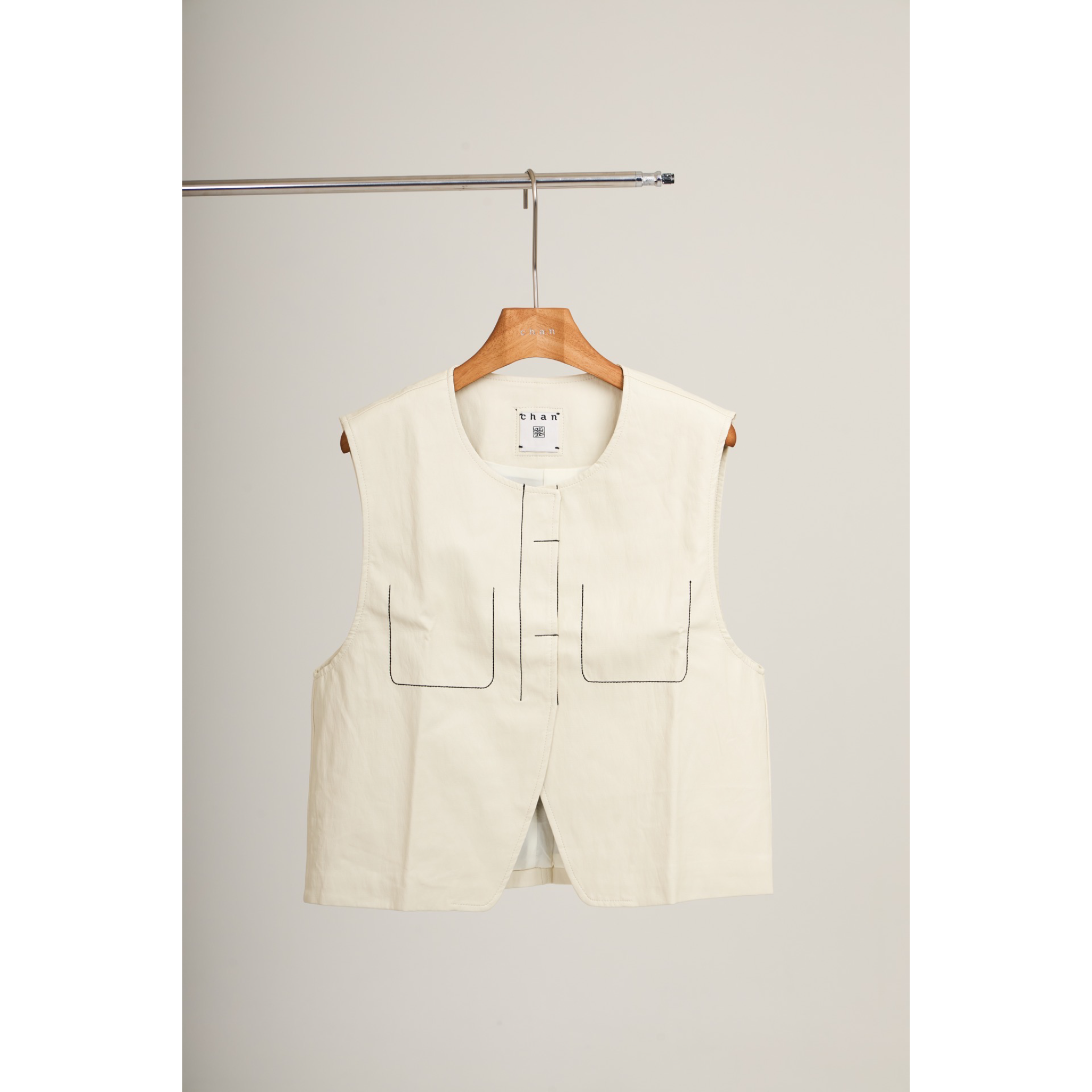 Coated Vest – White