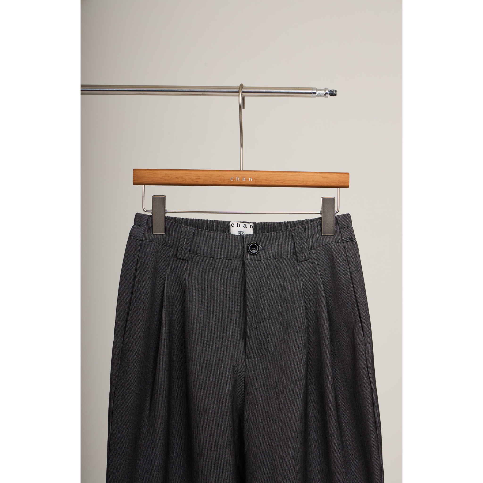 Striped Cuff Wide-Leg Pant – Grey