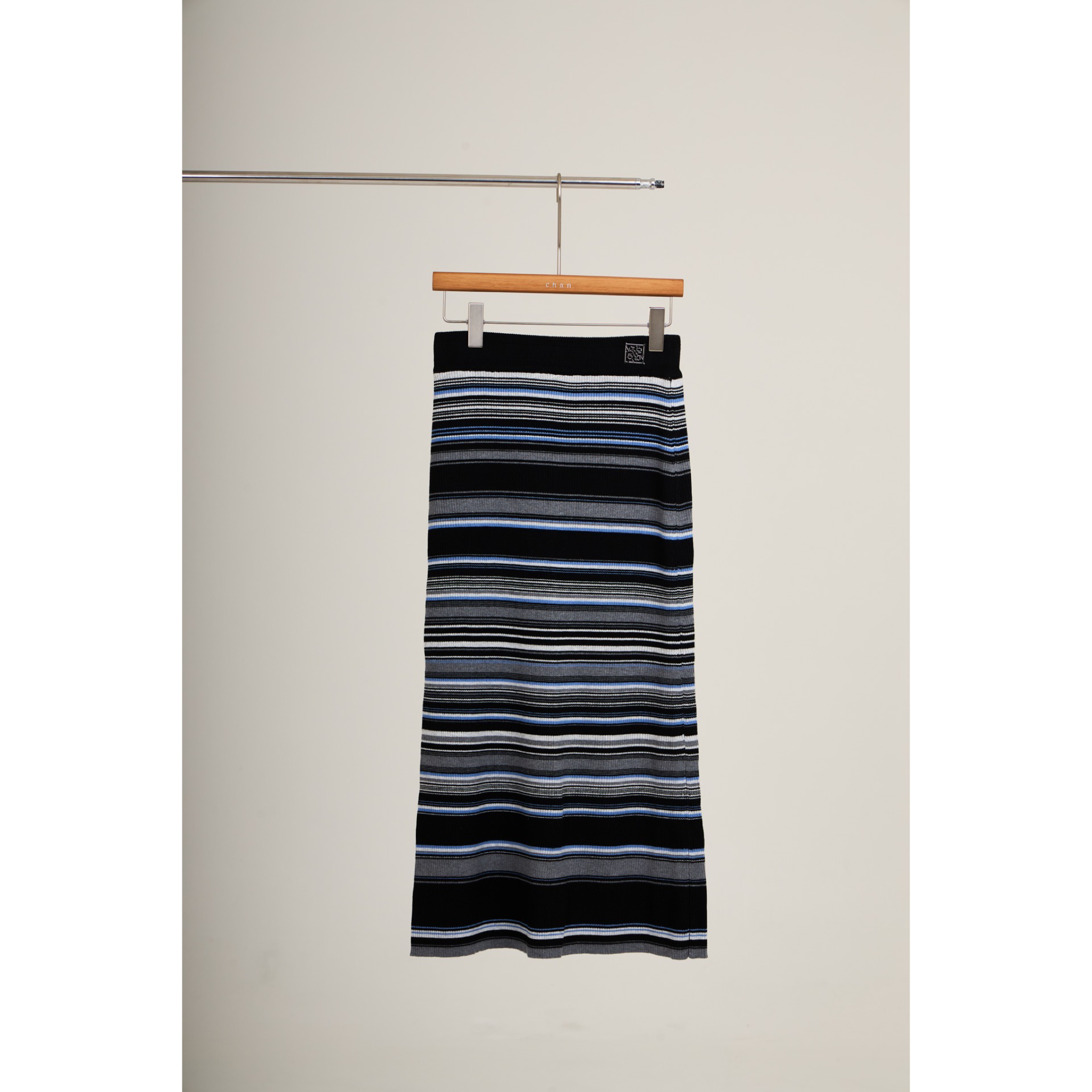Ribbed Stripe Knit Set (Top & Skirt) – Black