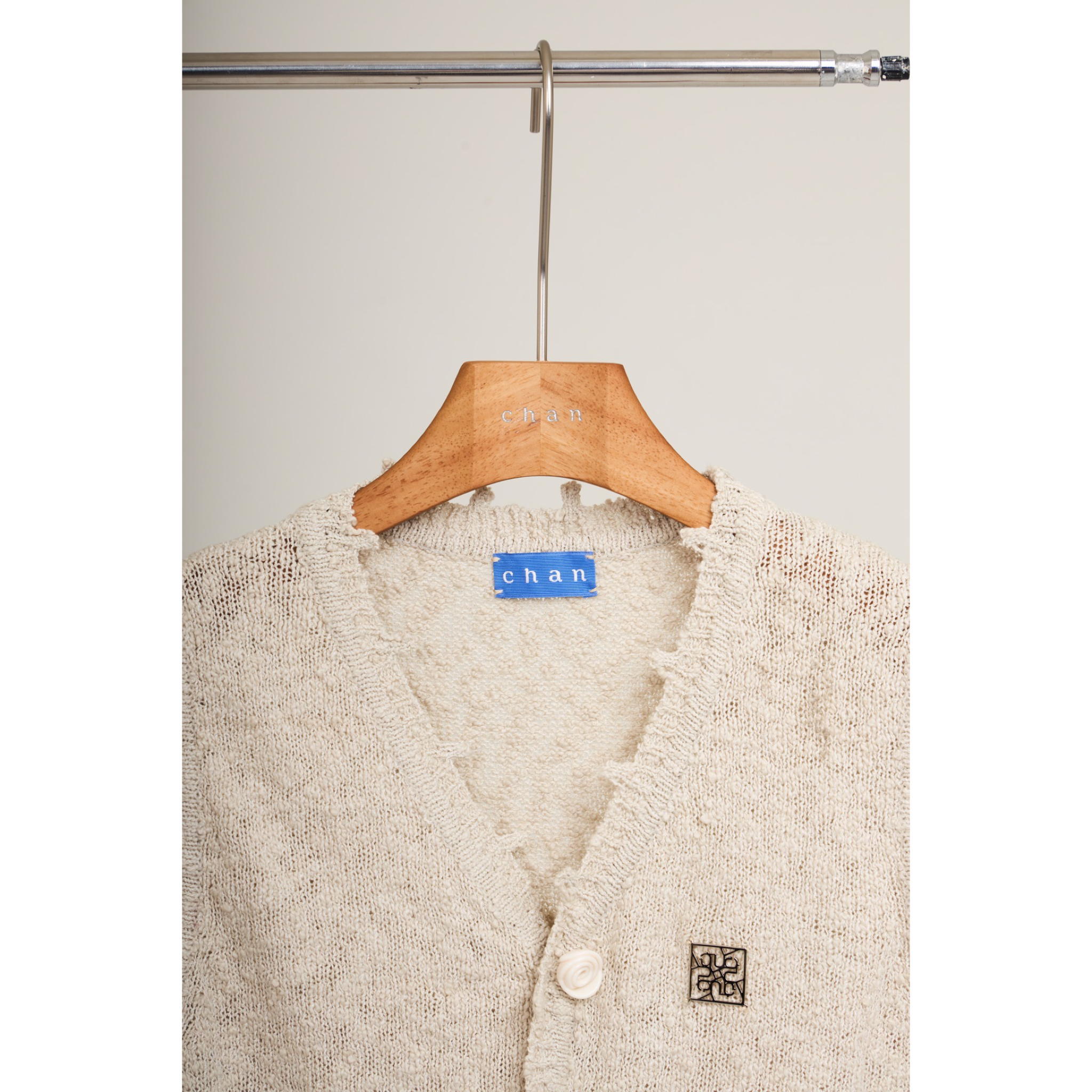Sleeveless Knit Top – Beige