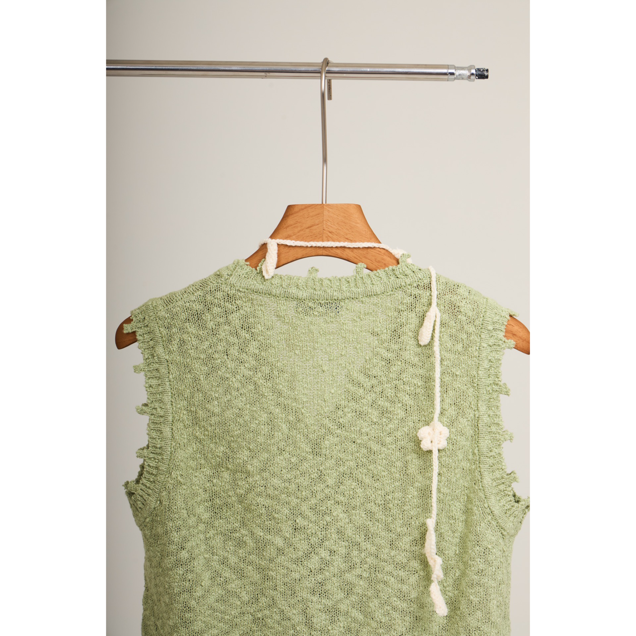 Sleeveless Knit Top – Green