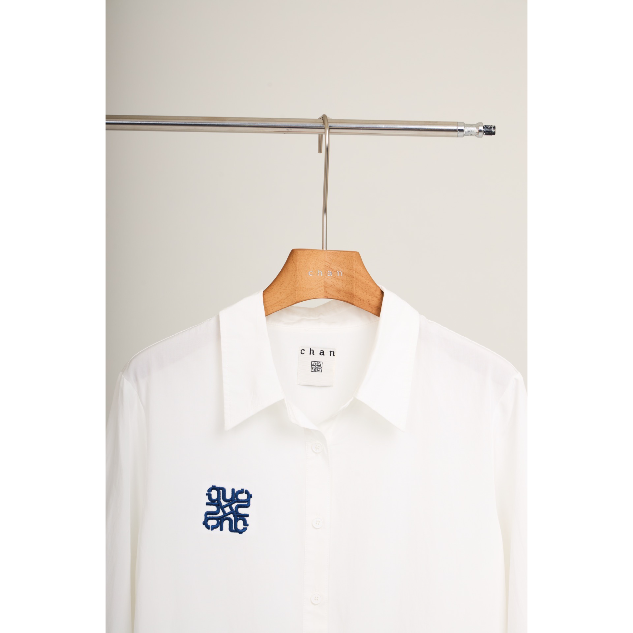 Ruffle Hem Shirt – White