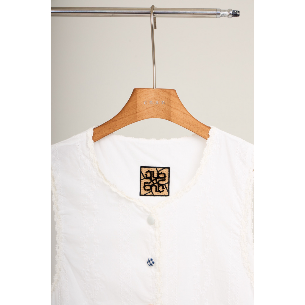 Striped Jacquard Vest – White