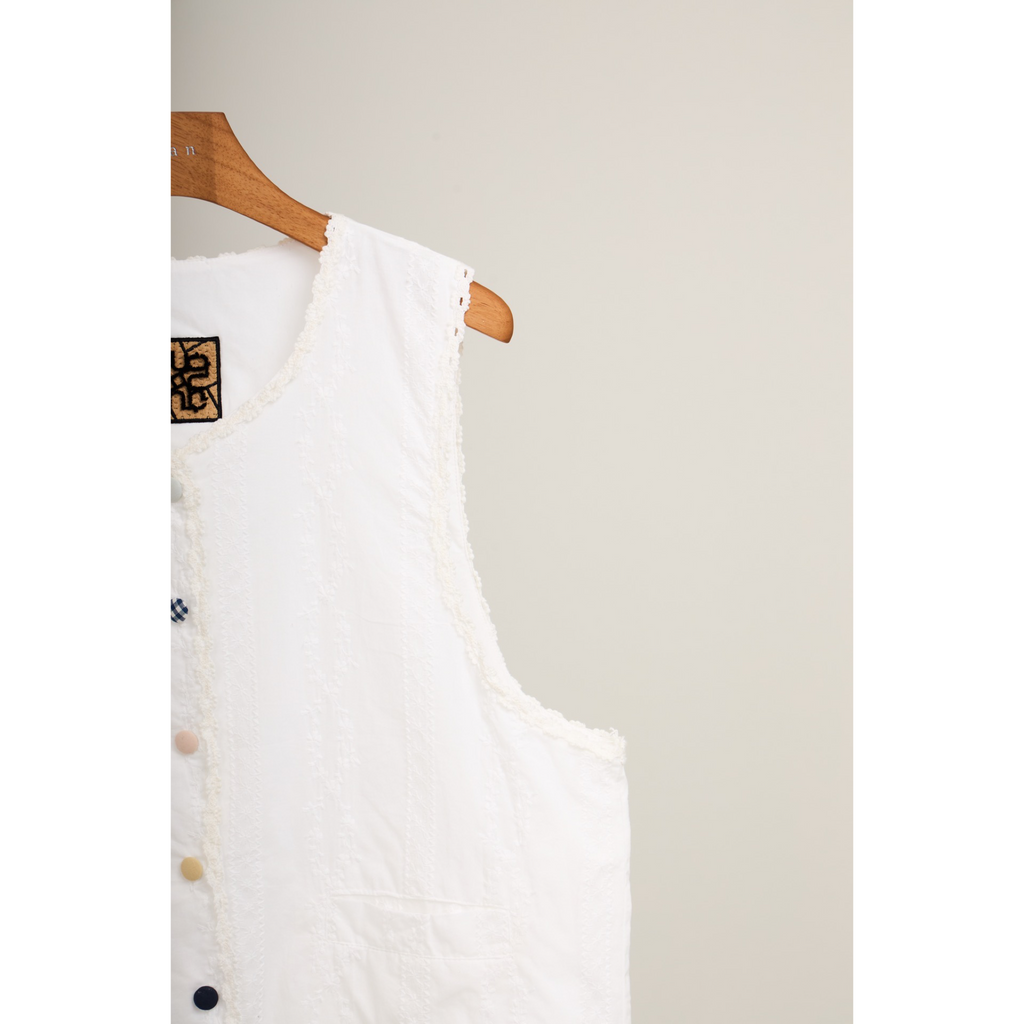 Striped Jacquard Vest – White