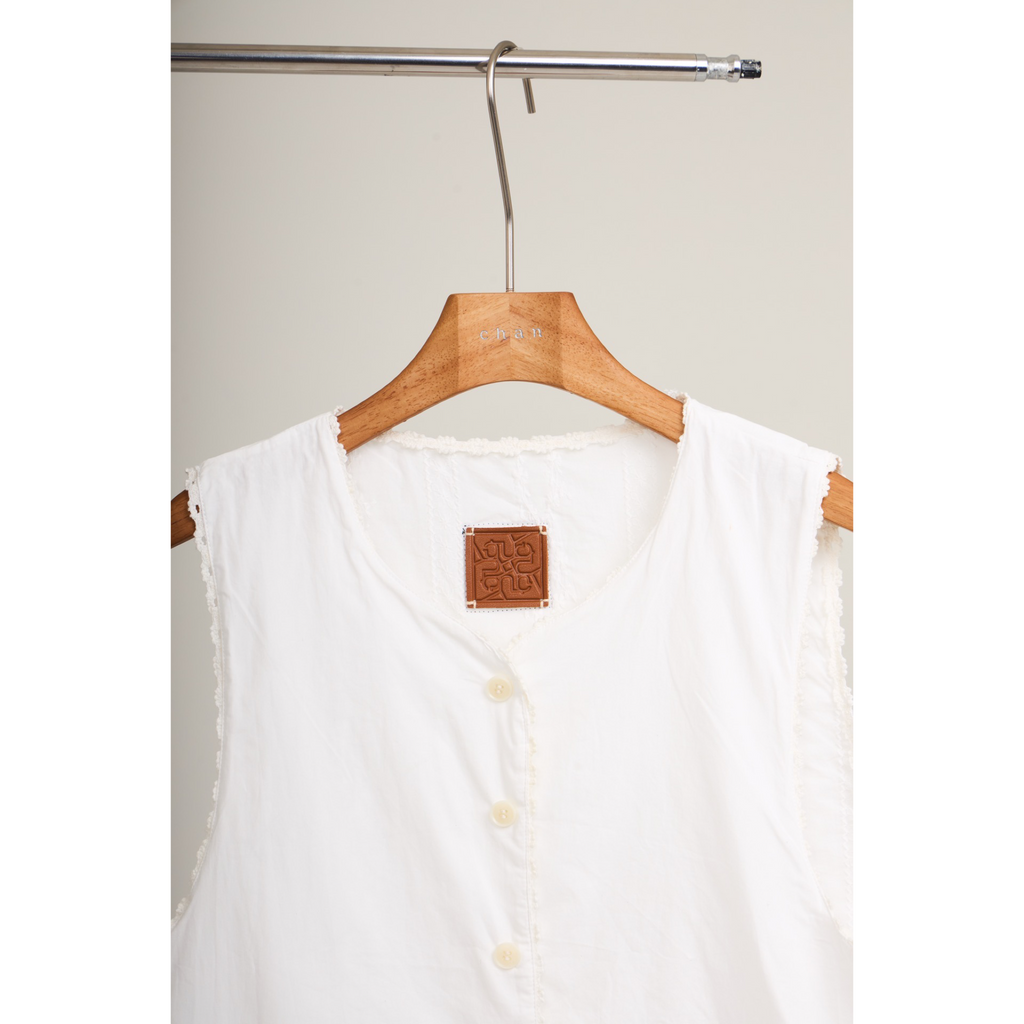 Striped Jacquard Vest – White