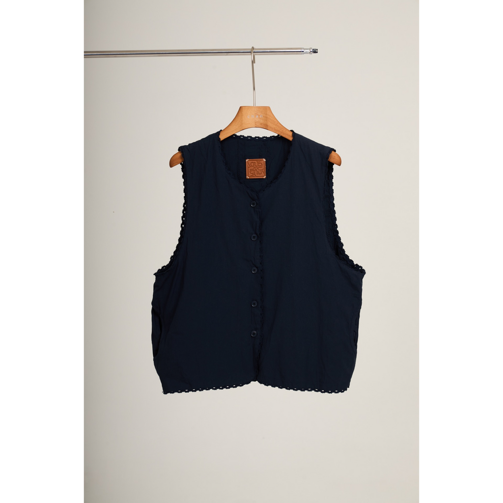 Striped Jacquard Vest – Black
