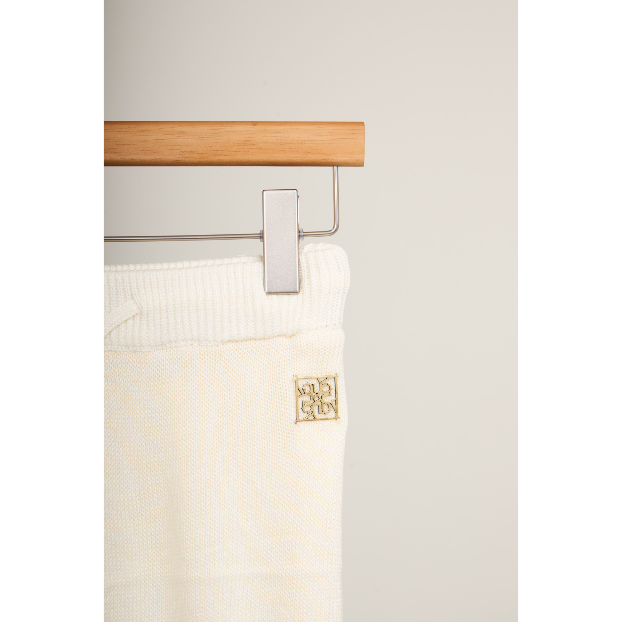 Knit Lace Flare Skirt – White