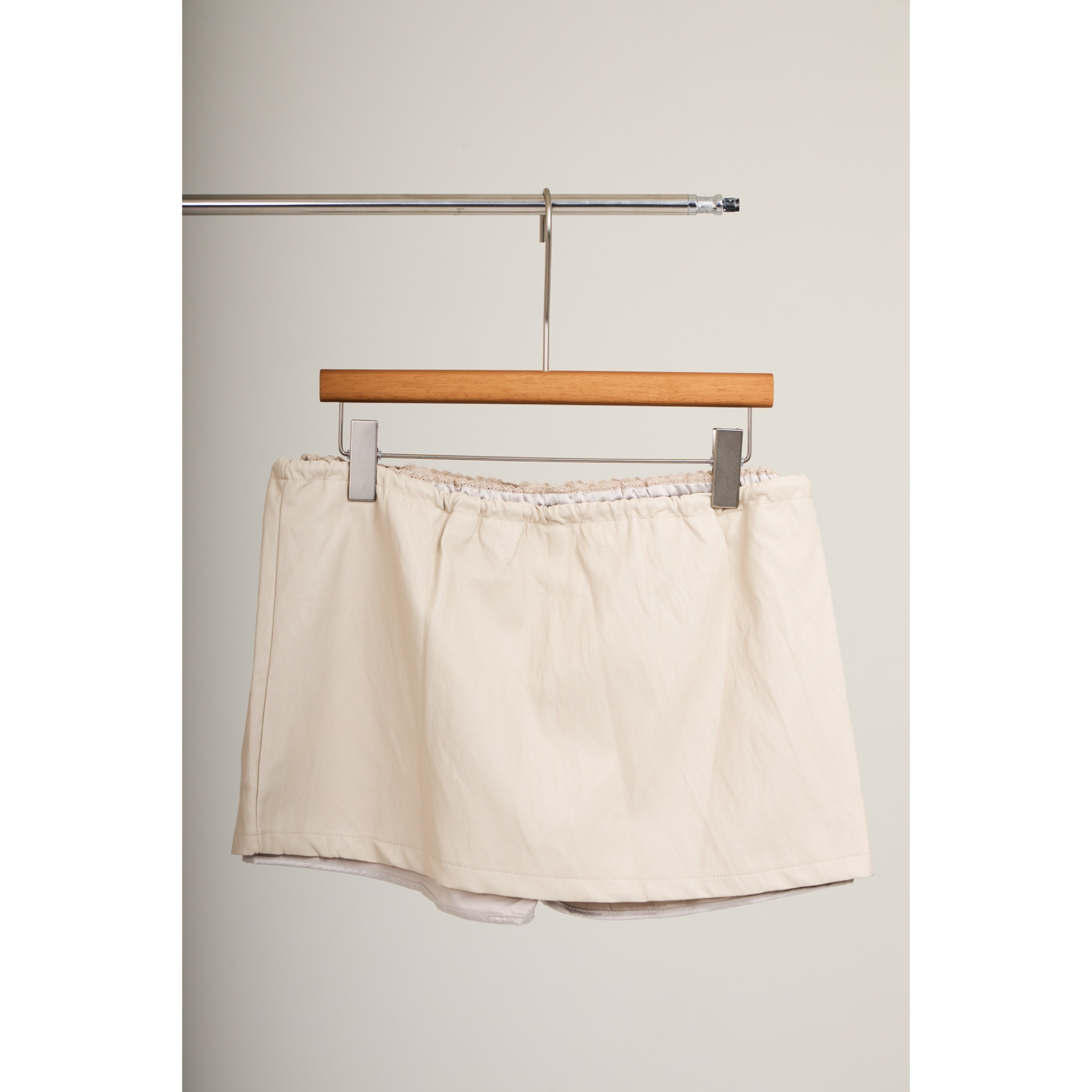 Leather-Look Mini Skort – White