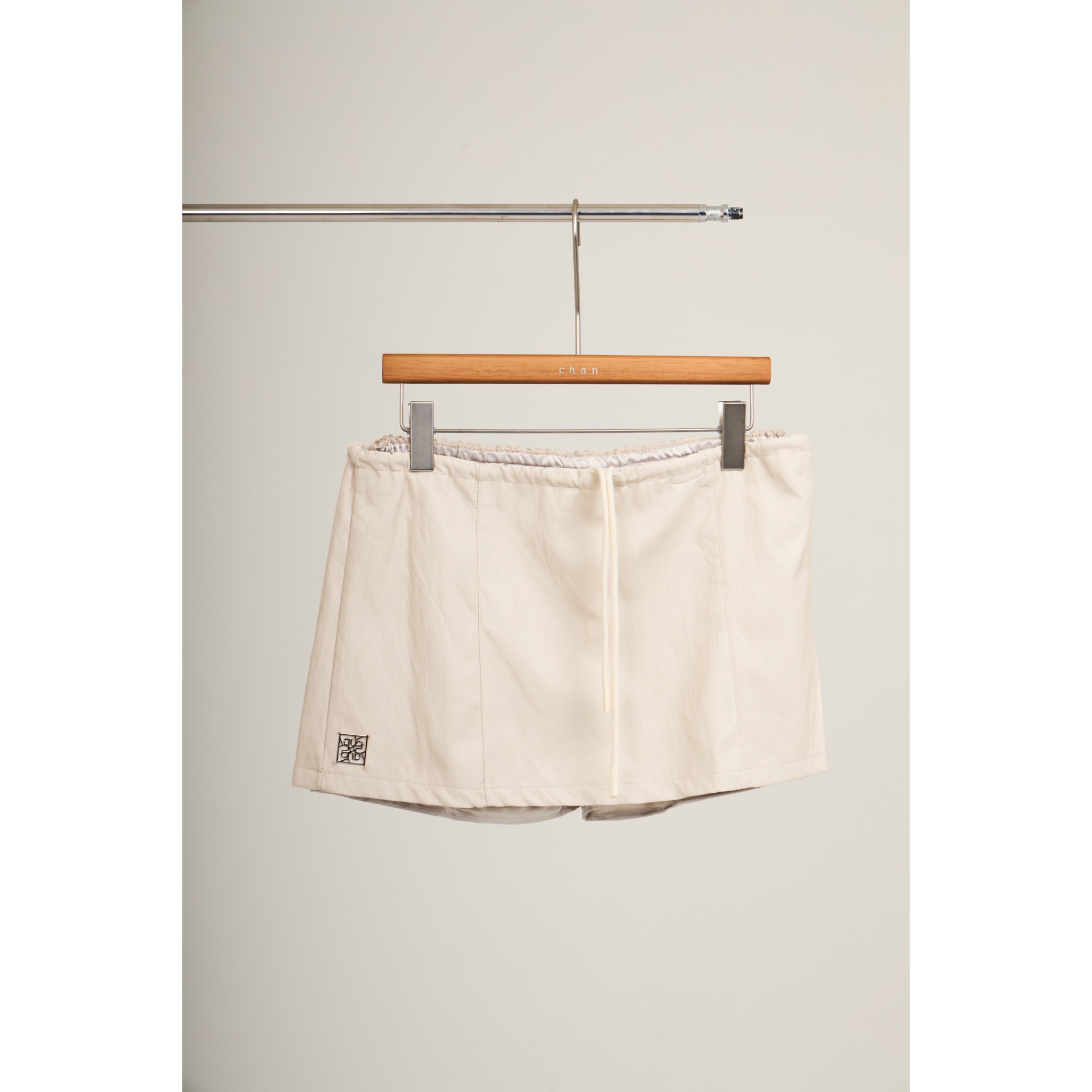 Leather-Look Mini Skort – White