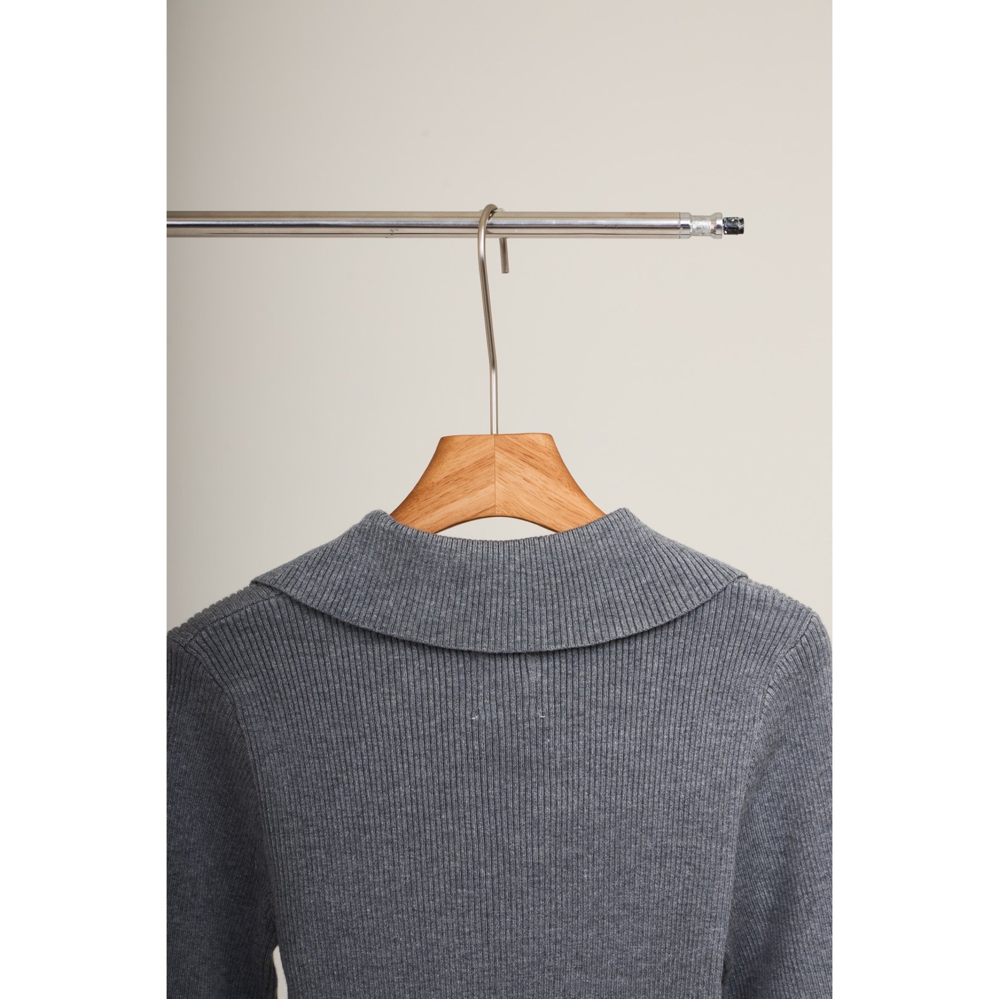 Knit Asymmetric Button Top – Grey