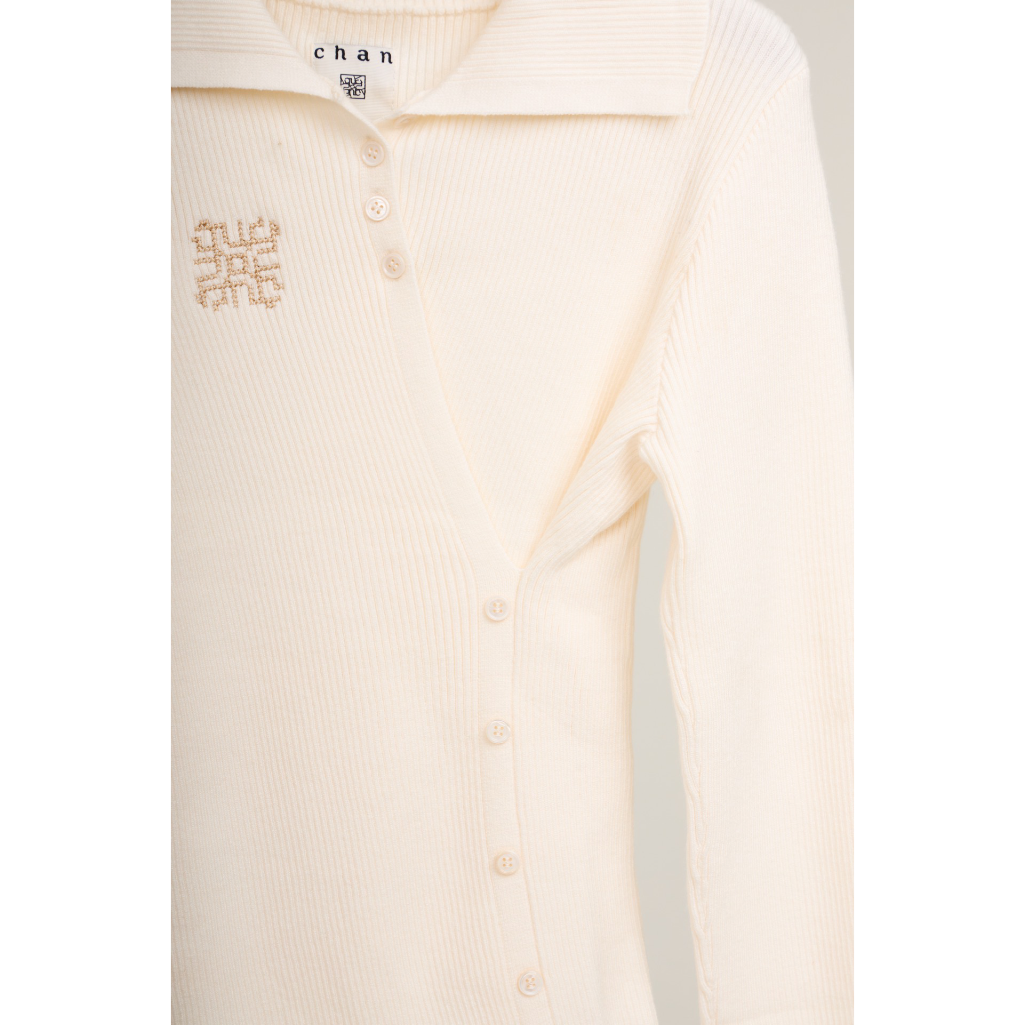 Knit Asymmetric Button Top – Beige