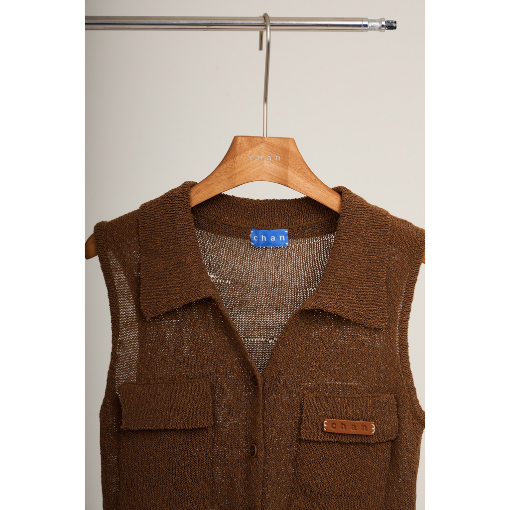 Sleeveless Knit Button Vest – Brown