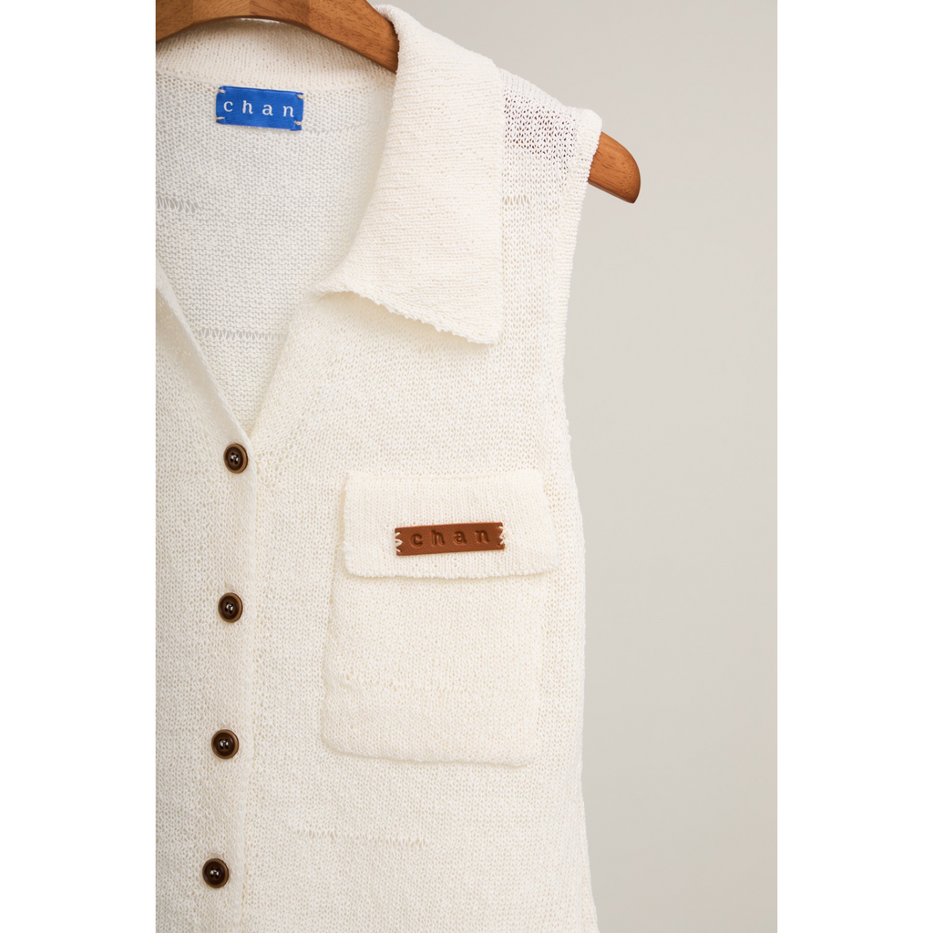 Sleeveless Knit Button Vest – White