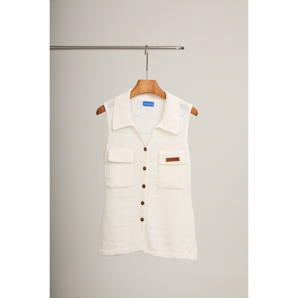 Sleeveless Knit Button Vest – White