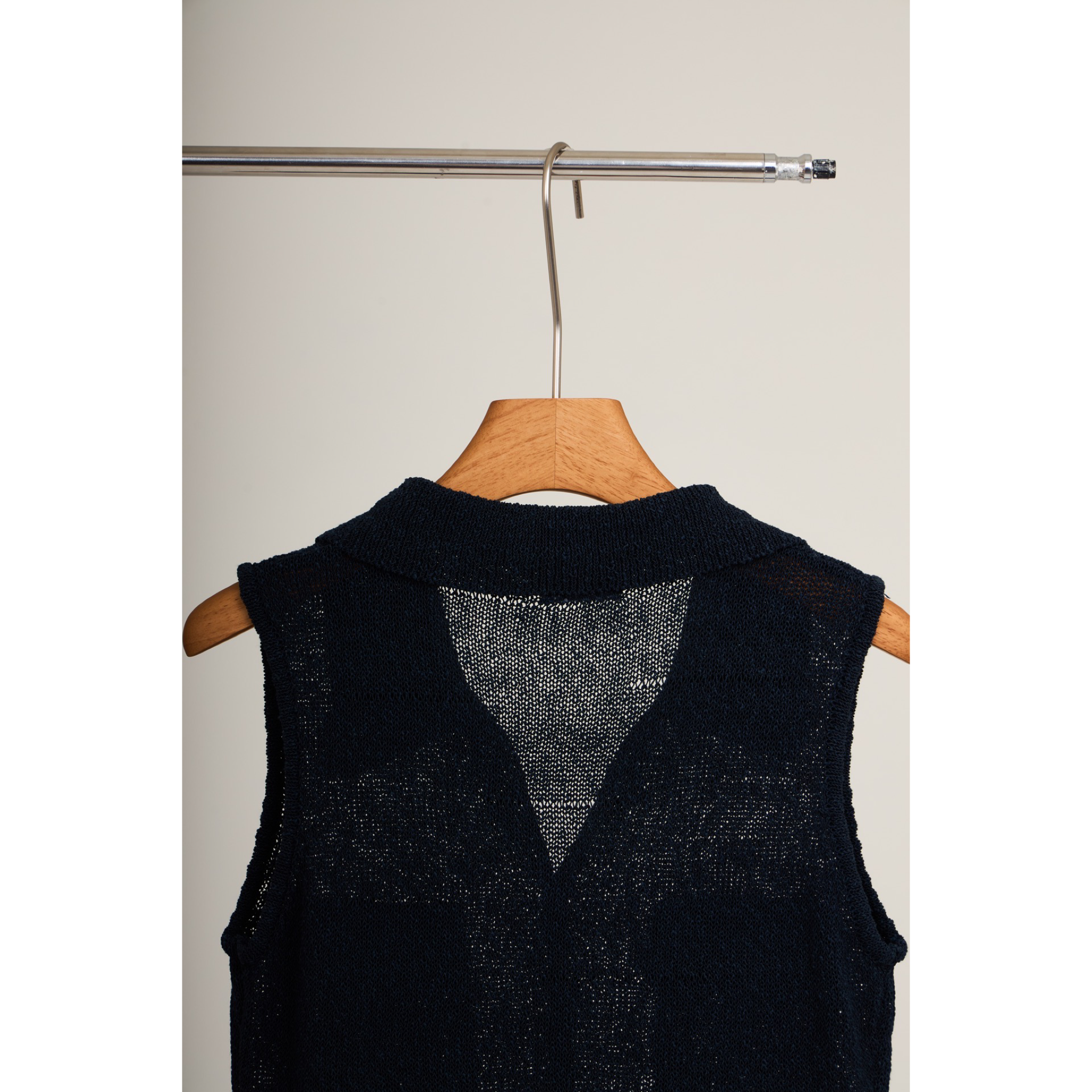 Sleeveless Knit Button Vest – Navy