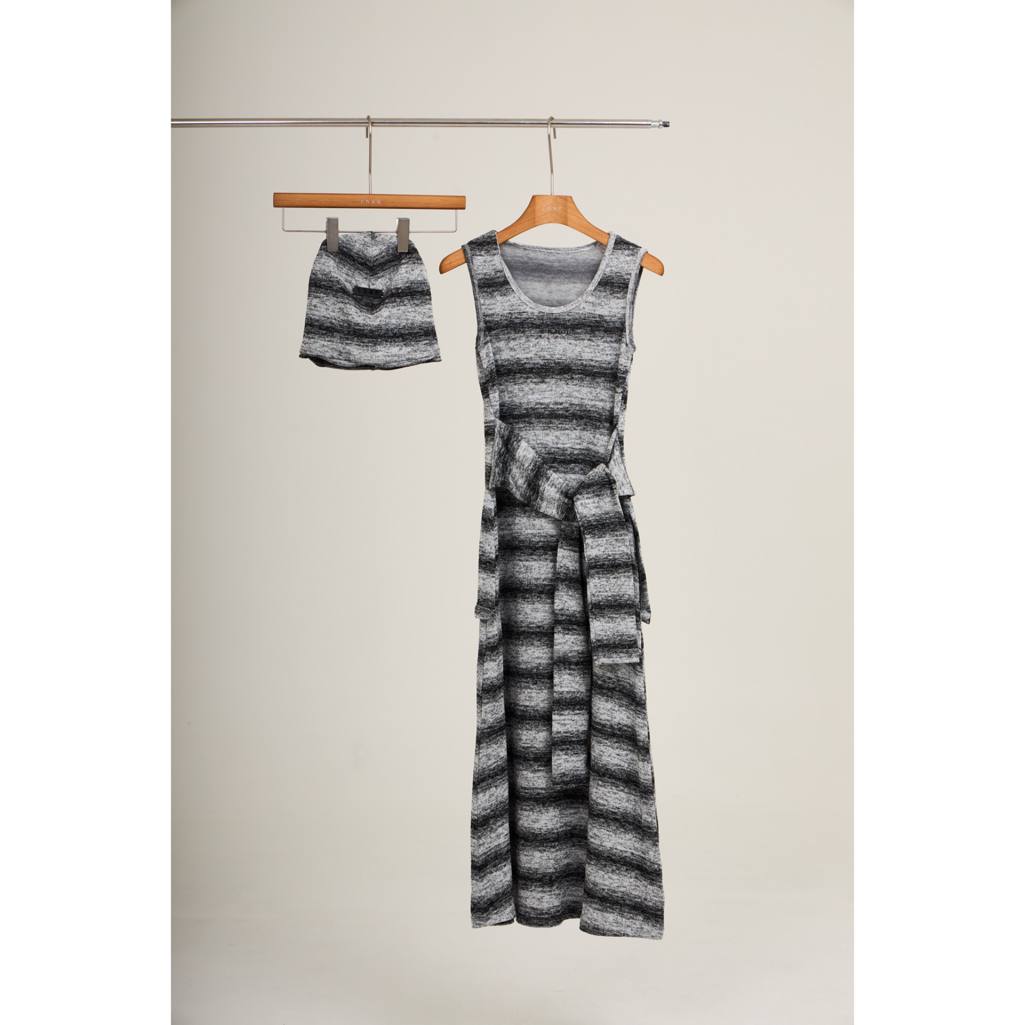 Striped Knit Sleeveless Dress & Beanie Set – Black
