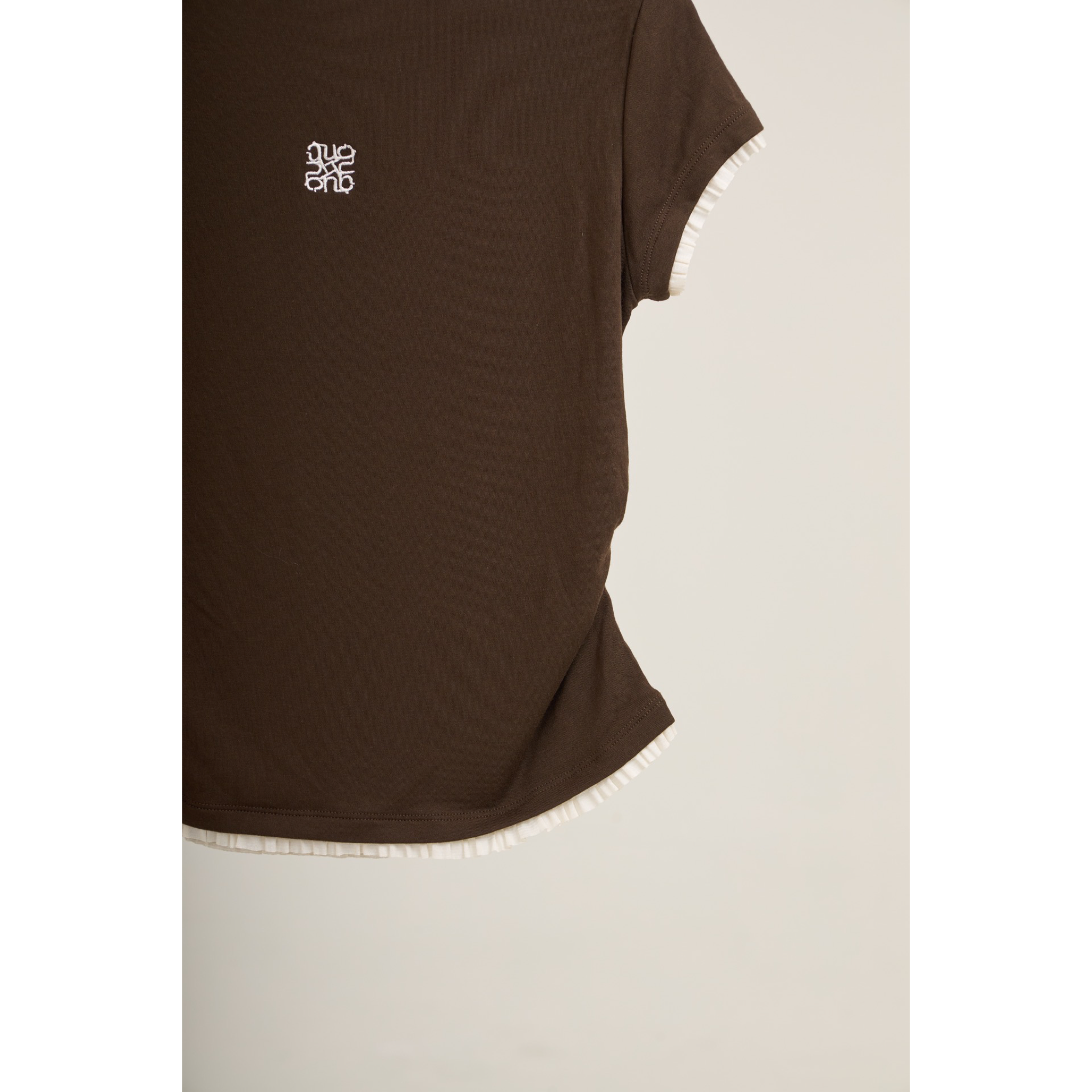 Pleated Trim Turtleneck Top – Brown