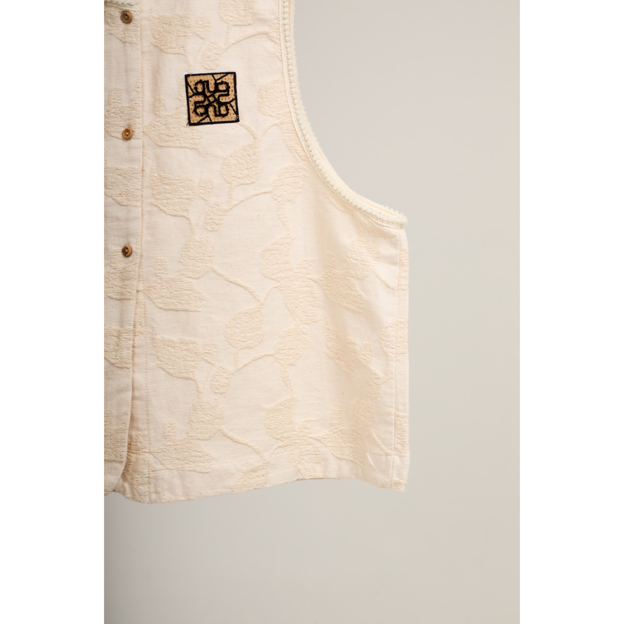 Embossed Sleeveless Vest – Black