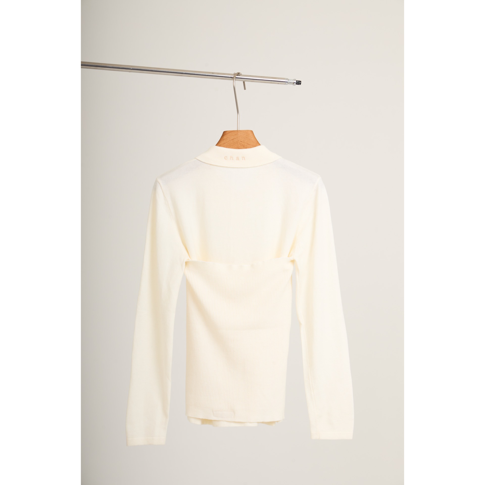 Ribbed Knit Shirt – White