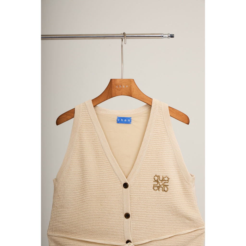 Knit V-Neck Tie Vest – Beige