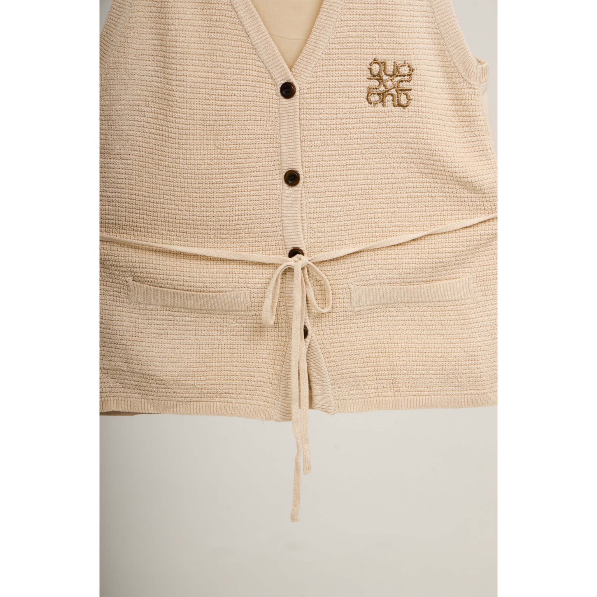 Knit V-Neck Tie Vest – Beige