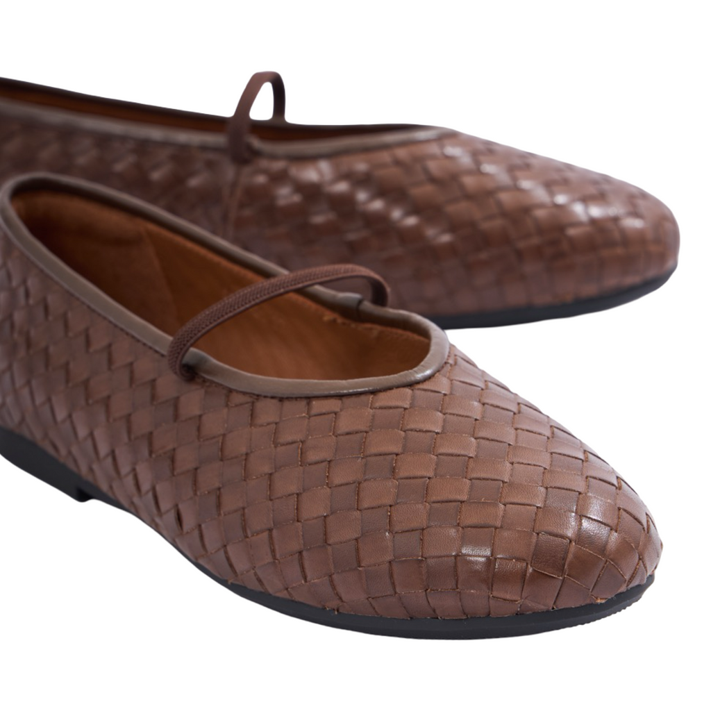 Chan Journey – Florence Handmade Woven Calfskin Flats – Chestnut