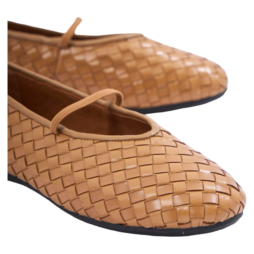 Chan Journey – Florence Handmade Woven Calfskin Flats – Milk Tea