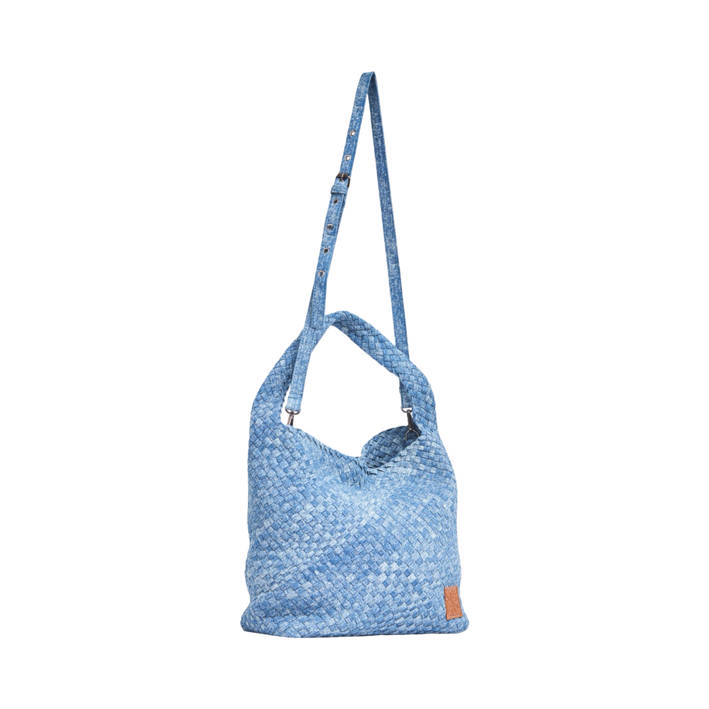 Midnight Weave – Denim Crossbody Bag L – Light Stonewash