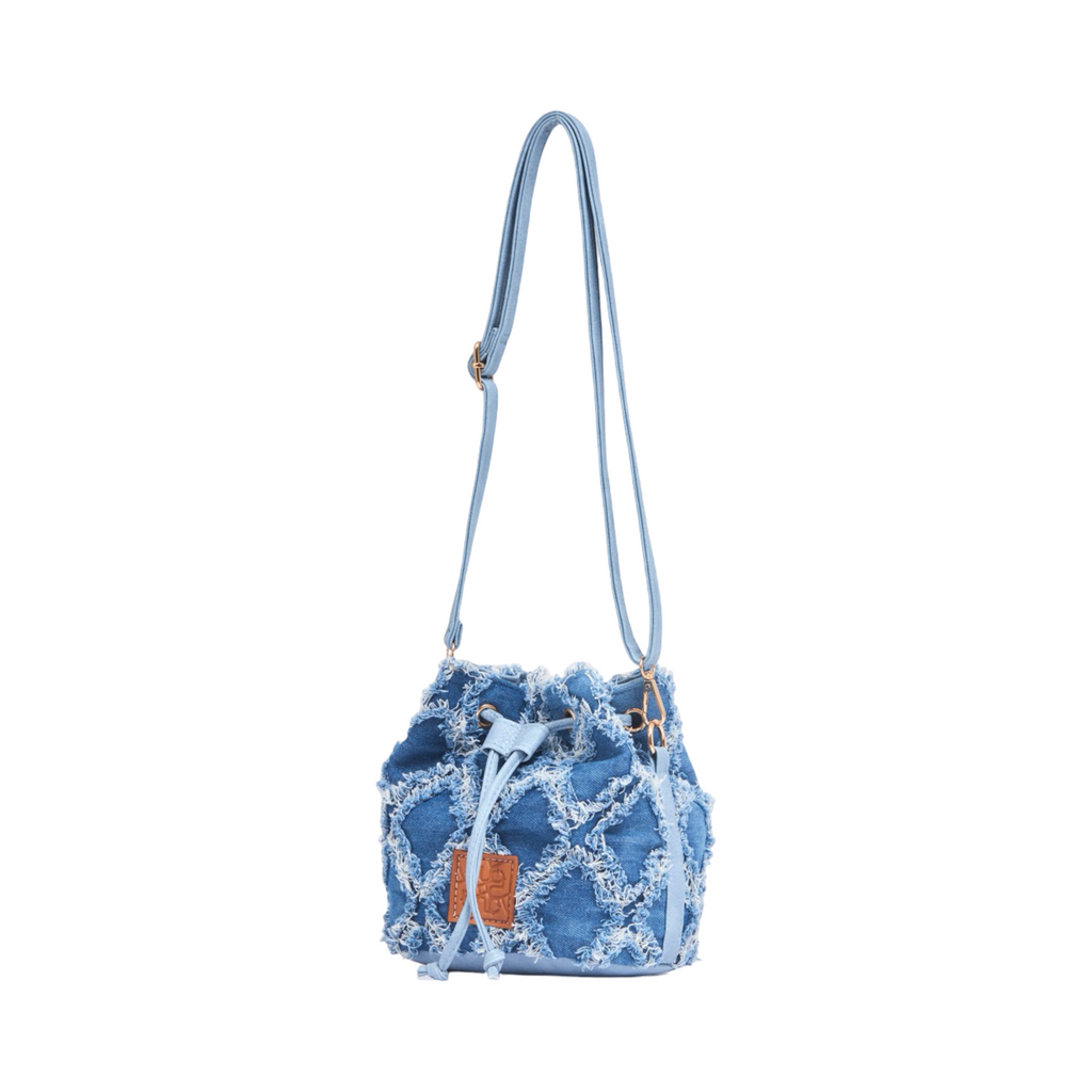 Midnight Weave – Frayed Denim Bucket Bag – Indigo