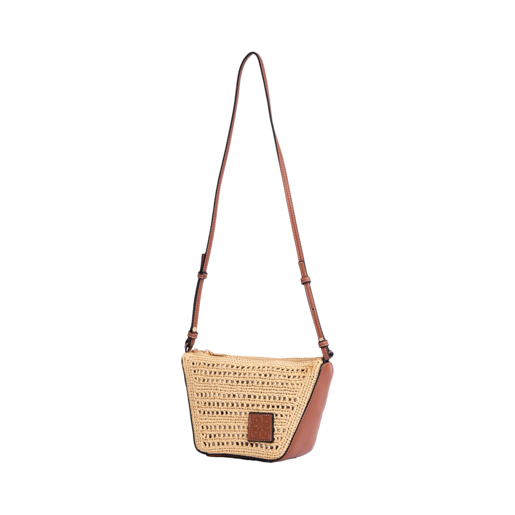 Artisan Vovage – Trapeze Straw Crossbody – Brown