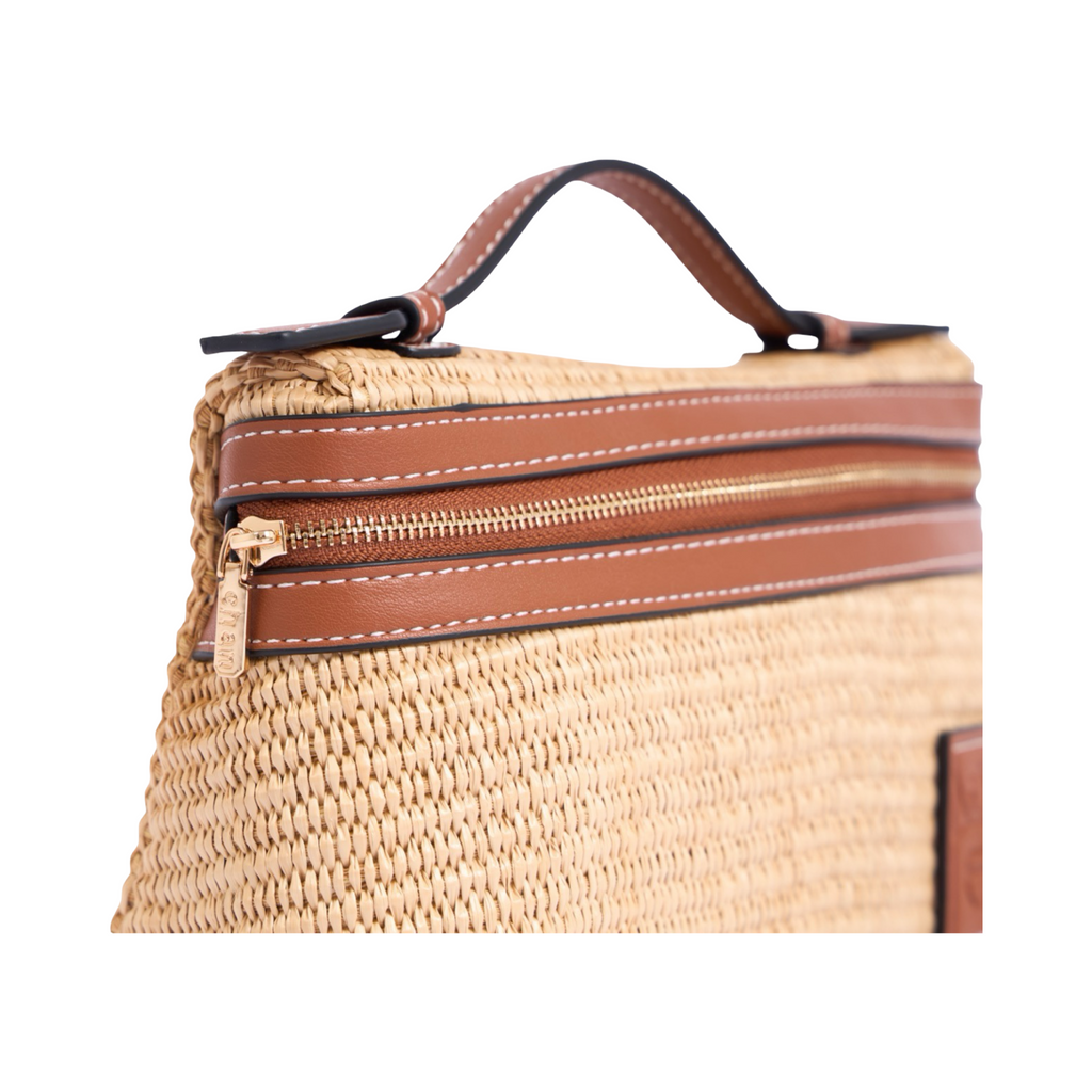 Artisan Vovage – Vanity Straw Crossbody – Brown