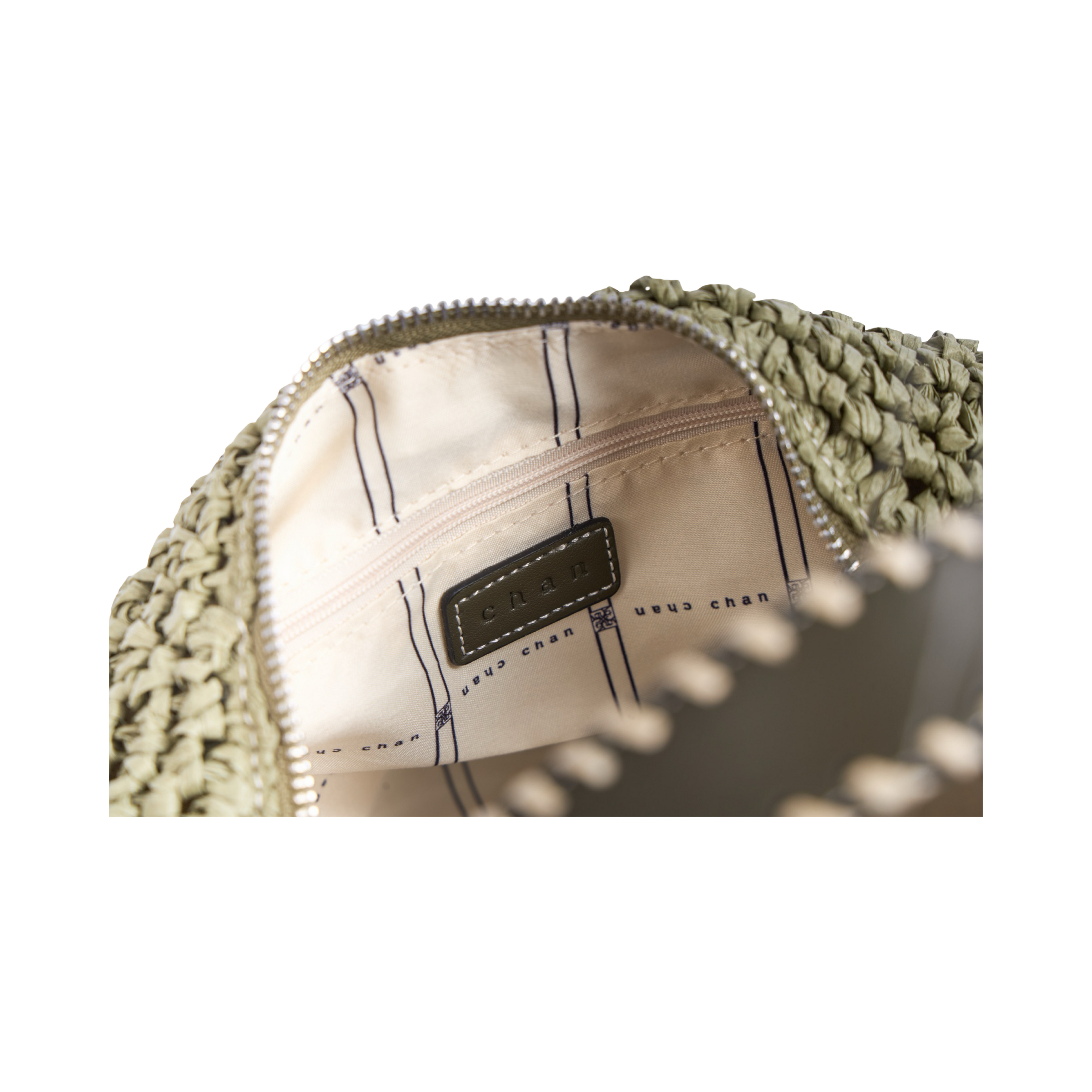 Artisan Vovage – Straw Crescent Crossbody S – Olive