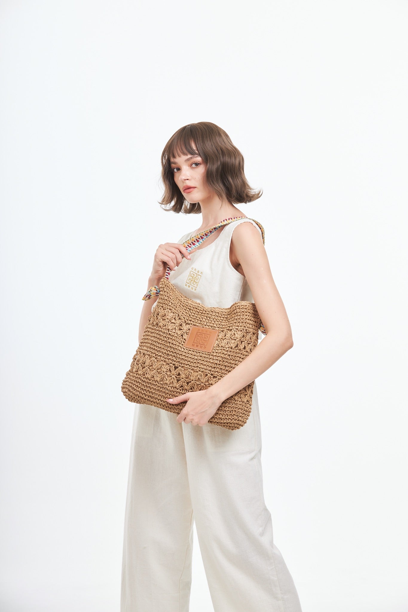 Everyday Earth – Straw Bag With Rainbow Strap – Brown