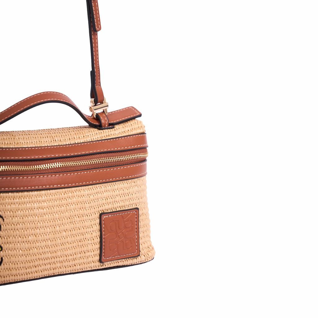 Chan x Peanuts – Vanity Weave Crossbody – Brown